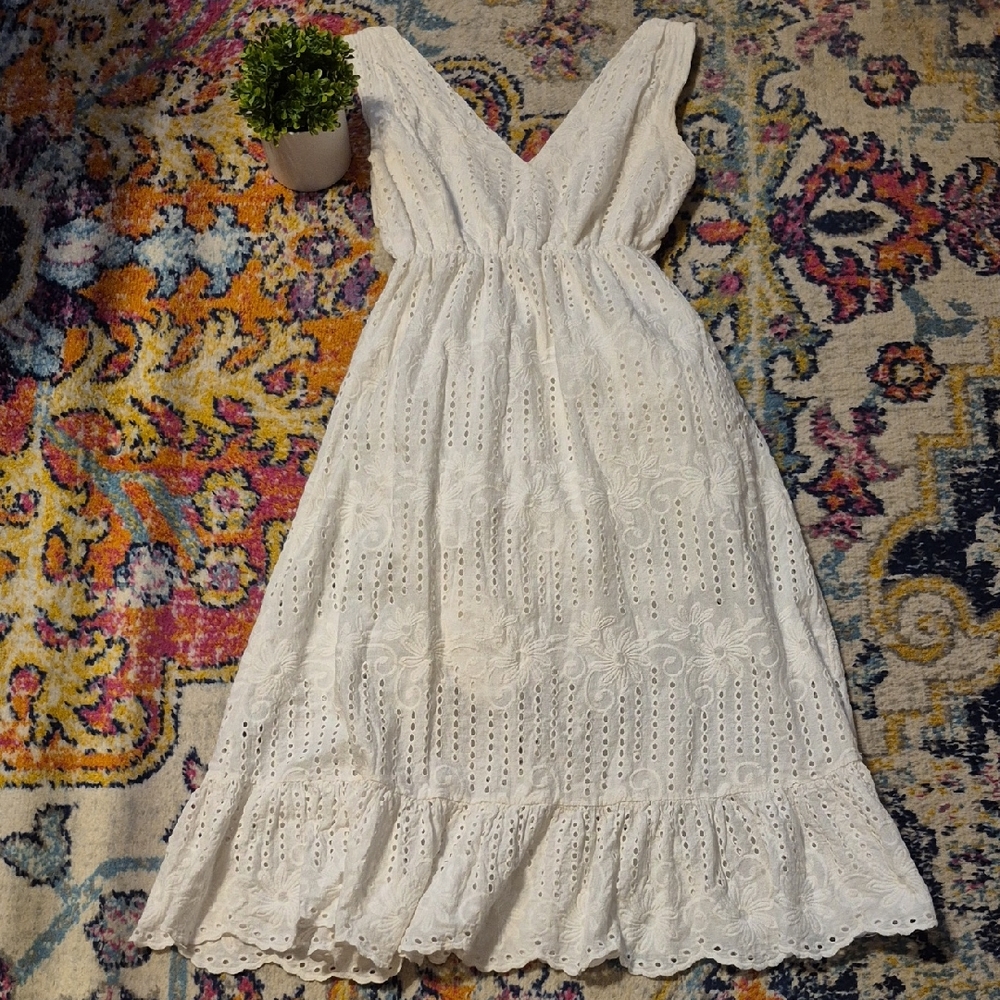 Lungo L'Arno White Eyelet Dress